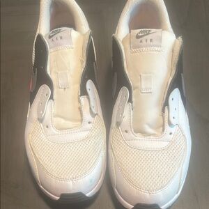 Nike Women's Sneakers - White and Black